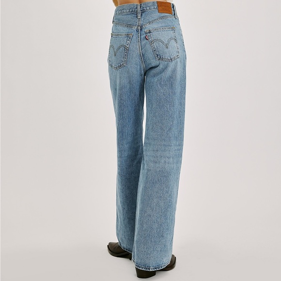 Levi’s Ribcage Wide Leg Jean - Picture 5 of 5